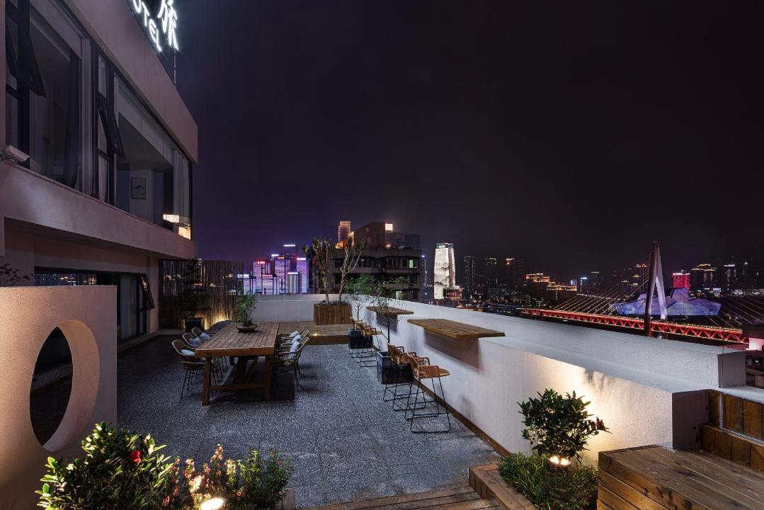 Walling Hotel - Chongqing Jiefangbei Hongyadong Dış mekan fotoğraf