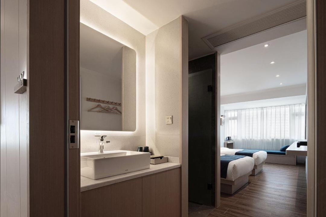 Walling Hotel - Chongqing Jiefangbei Hongyadong Dış mekan fotoğraf